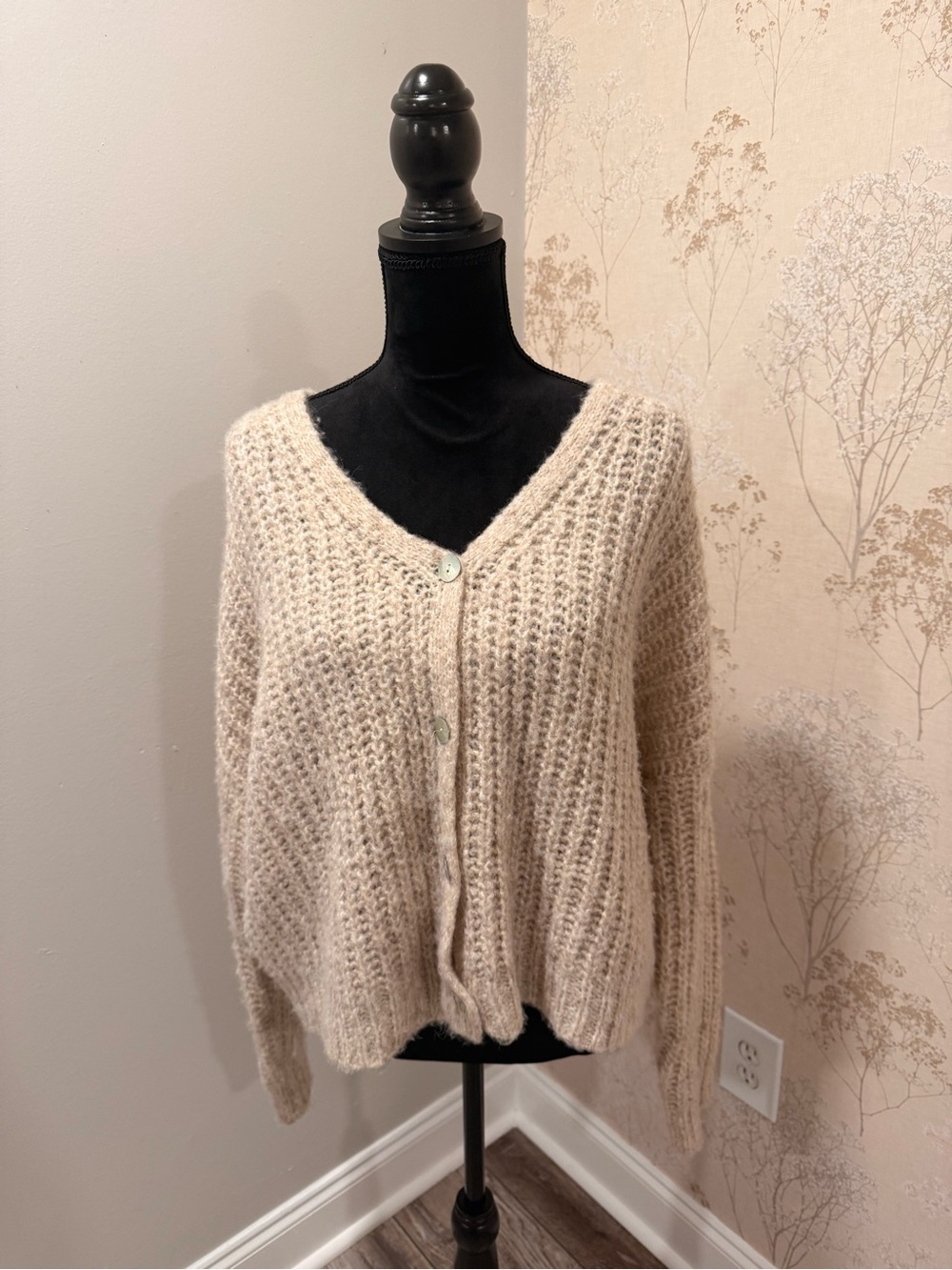 a.n.a Cream Off-Shoulder Chunky V-Neck Button Cardigan